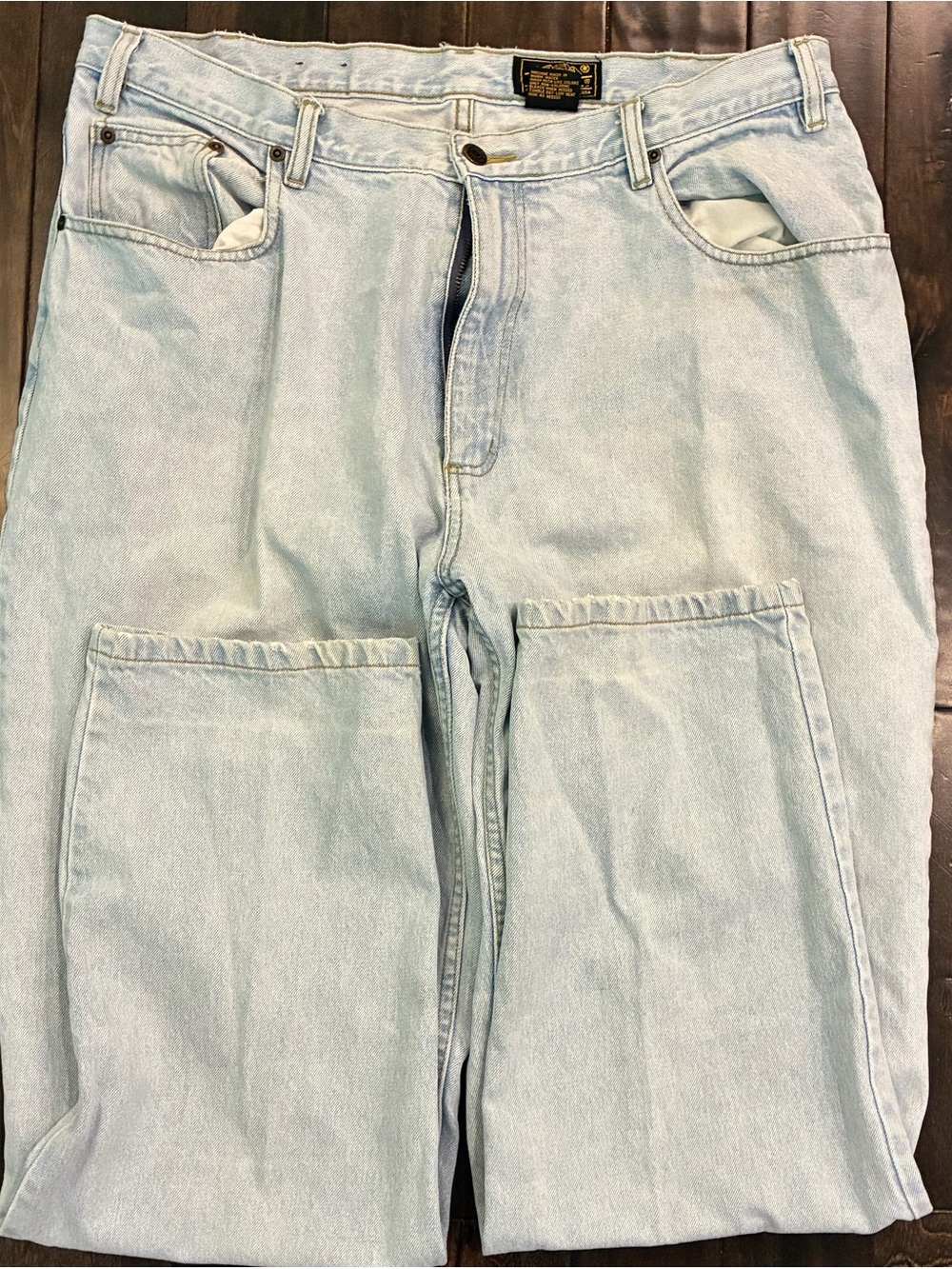 Vintage 90's Men Eddie Bauer light-wash denim jeans 38x(32?)